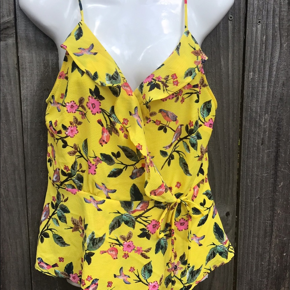 Cute spaghetti strap Monteau shirt